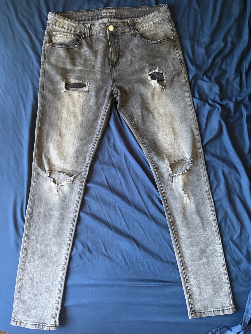 Men's Distressed Gray/Black Skinny Jeans